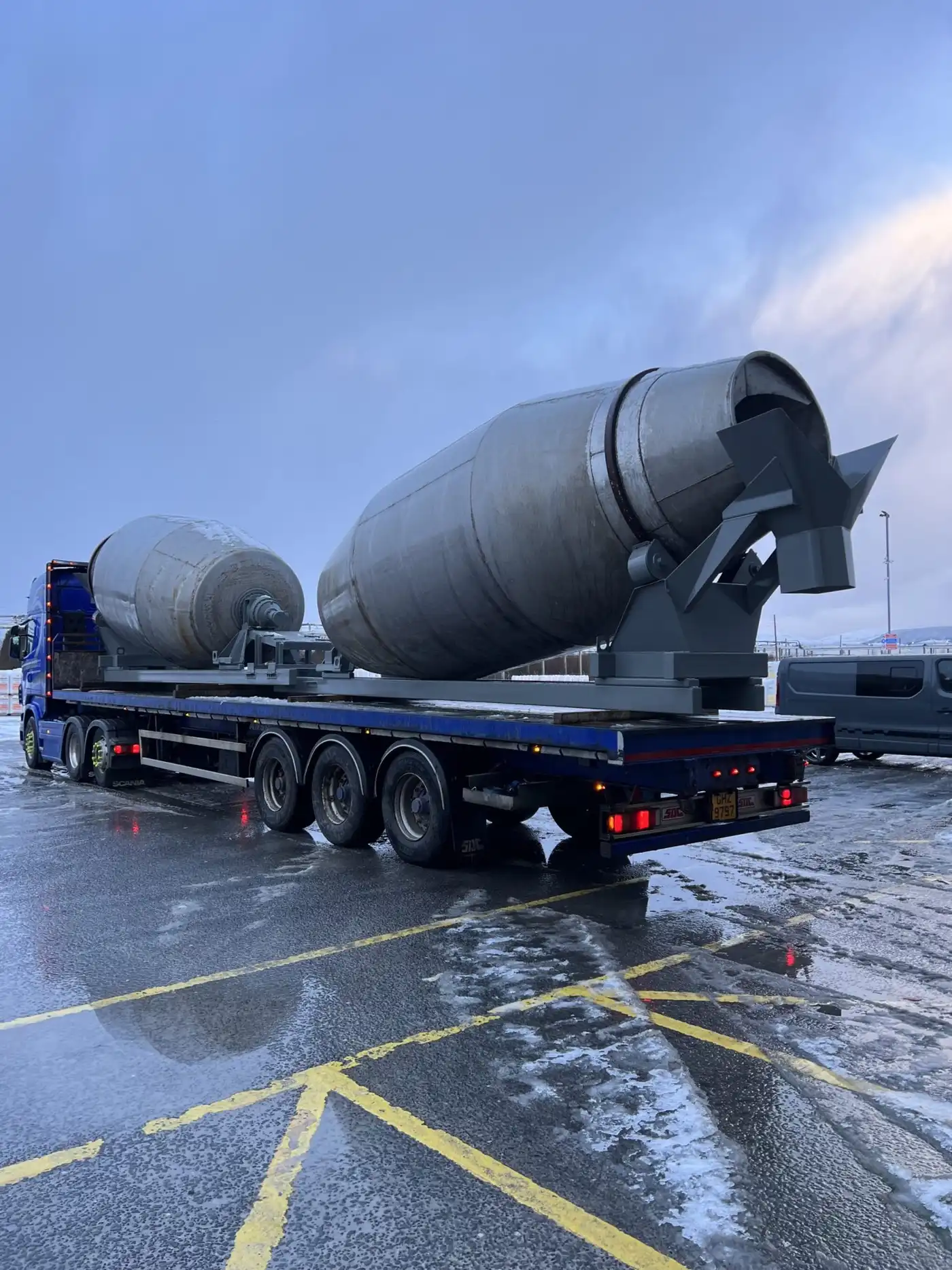 Transportation of mixing drums